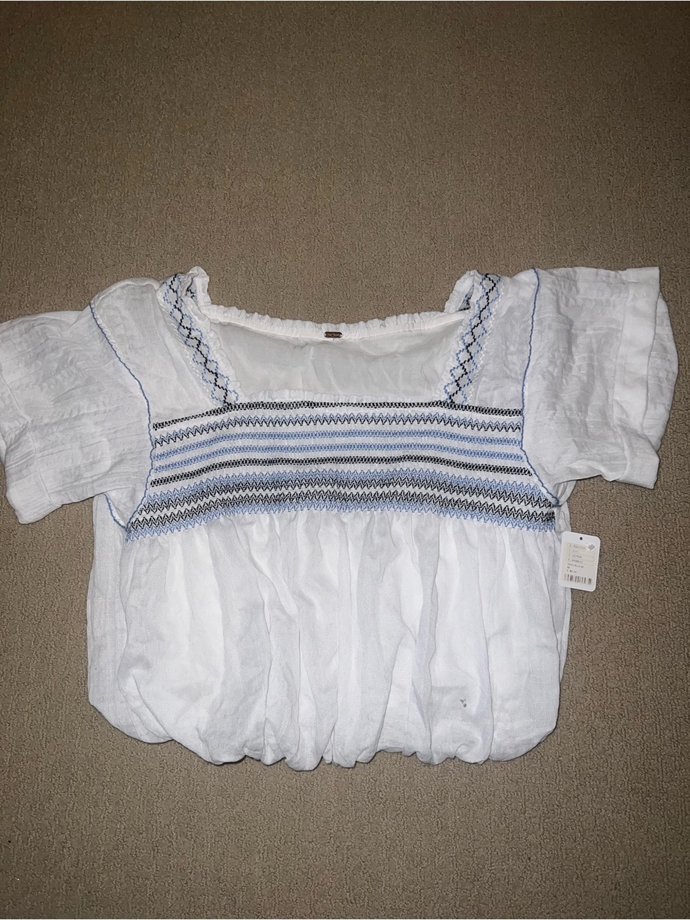 FREE PEOPLE Women’s White Smocked Short-Sleeve Top with Blue Embroidery